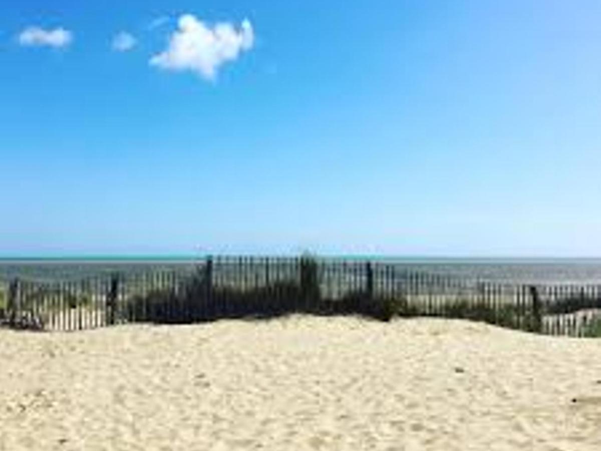Pass The Keys Fabulous Beach Front Holiday Location Lydd Bagian luar foto