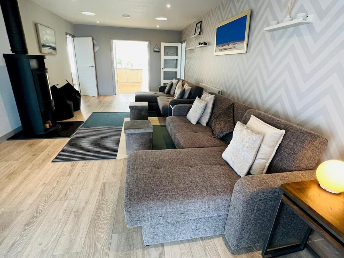 Pass The Keys Fabulous Beach Front Holiday Location Lydd Bagian luar foto